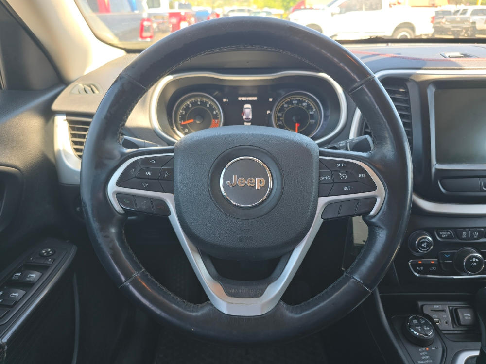 Thumbnail: 2015 Jeep Cherokee - 7
