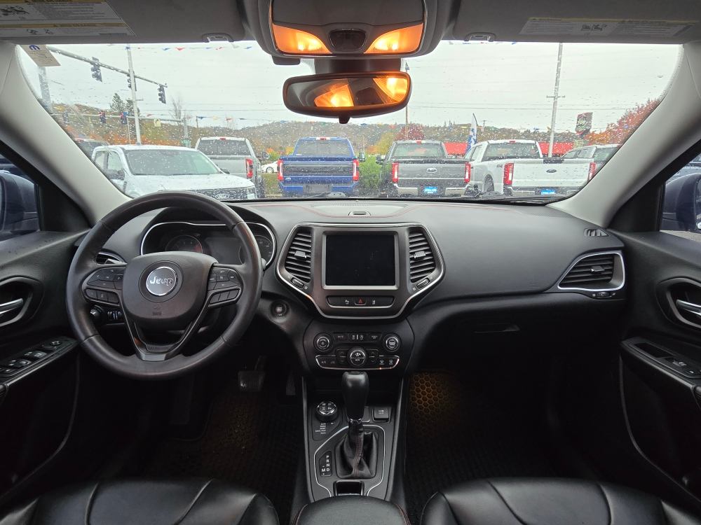 Thumbnail: 2021 Jeep Cherokee - 12