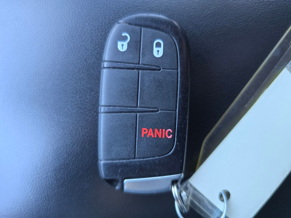 Thumbnail: 2020 Jeep Grand Cherokee - 15