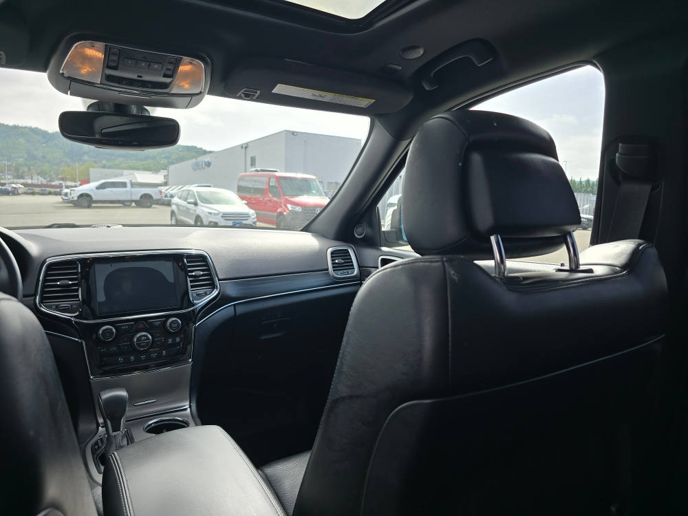 Thumbnail: 2019 Jeep Grand Cherokee - 10