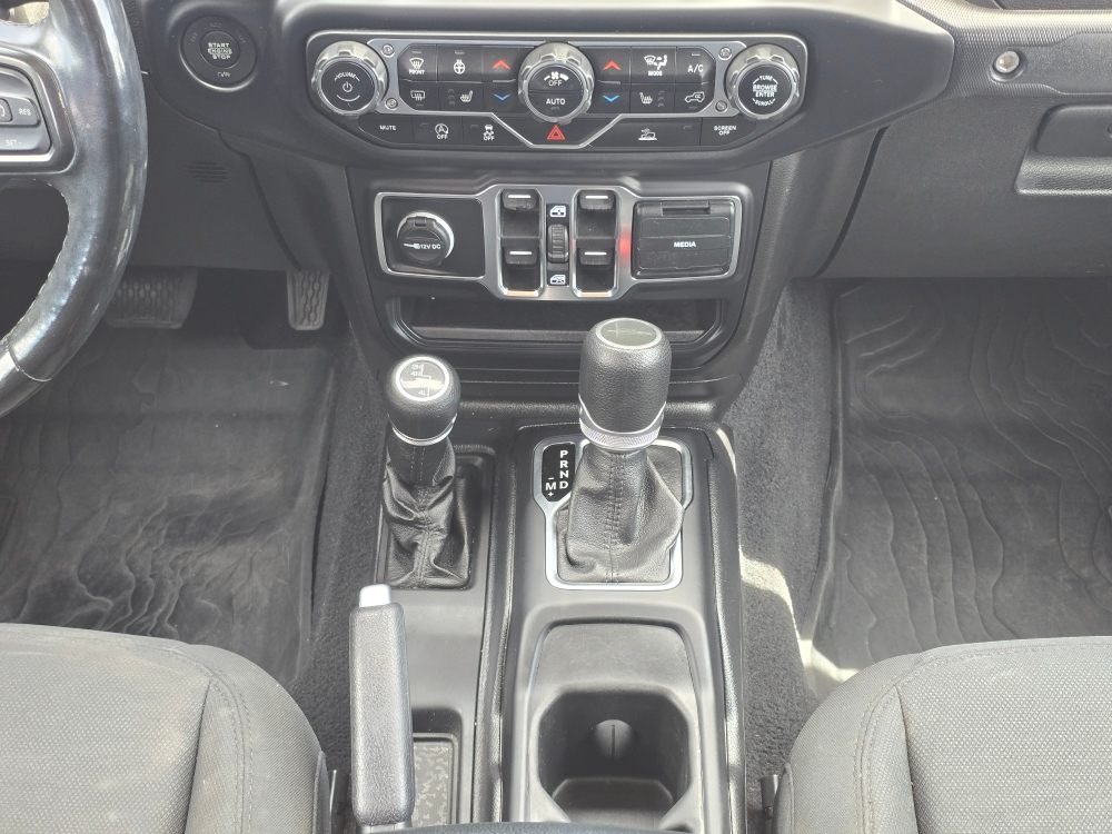 Thumbnail: 2020 Jeep Gladiator - 13