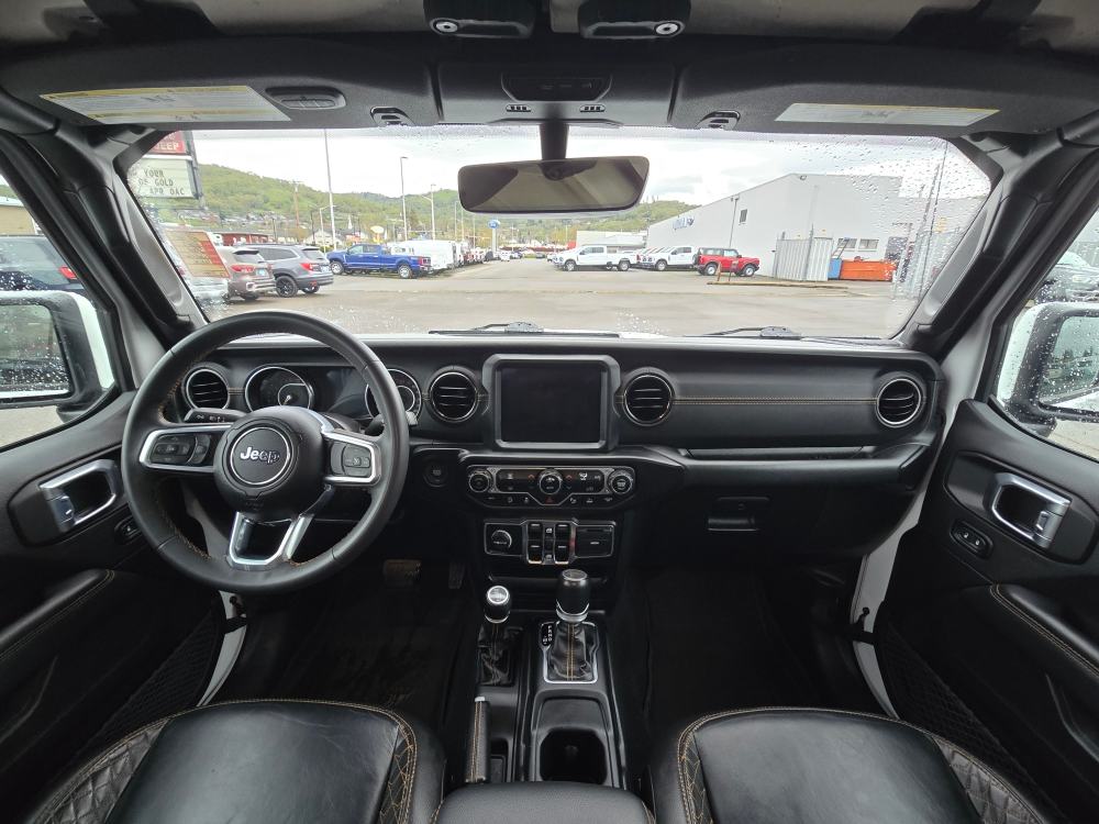Thumbnail: 2023 Jeep Gladiator - 11
