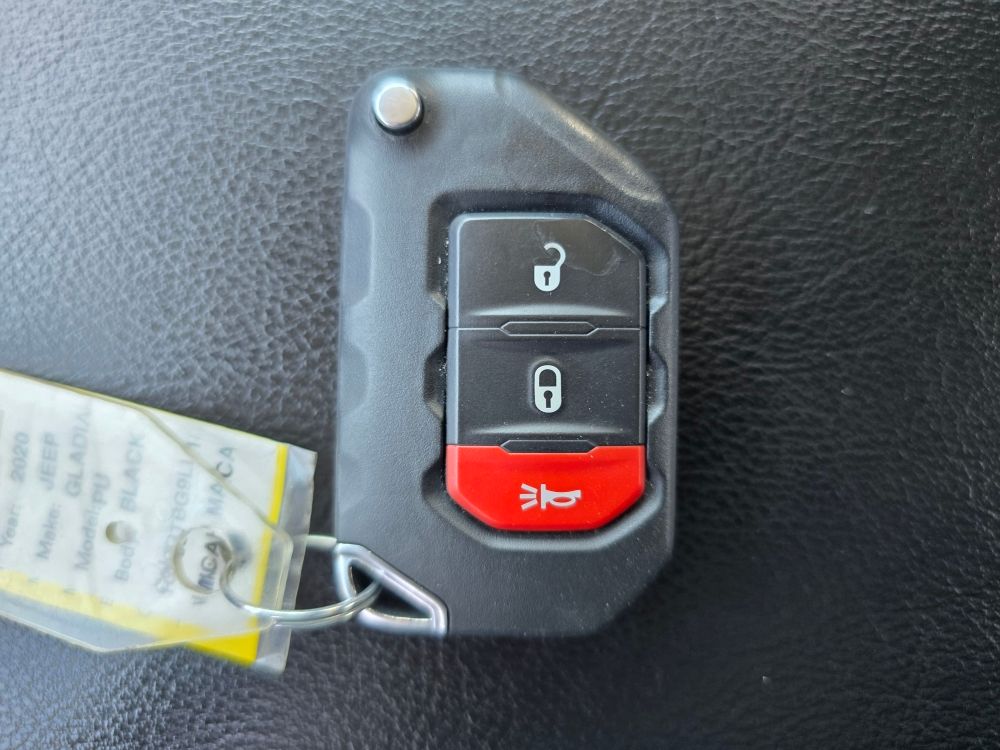 Thumbnail: 2020 Jeep Gladiator - 16