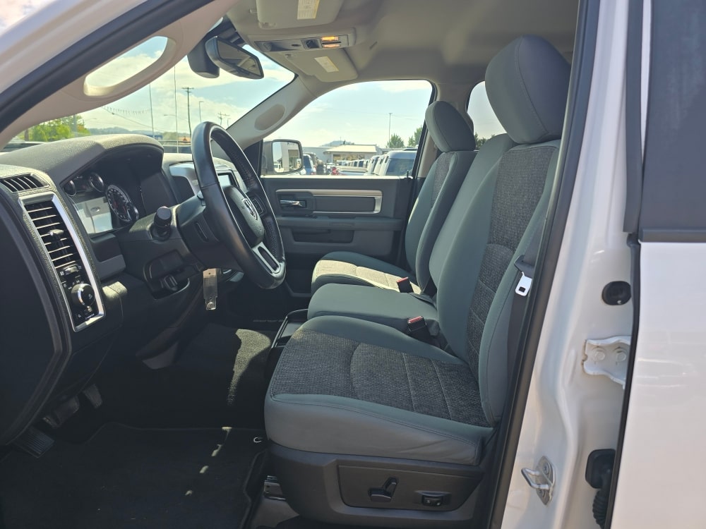 Thumbnail: 2017 RAM 1500 - 9