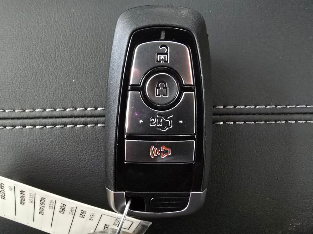 Thumbnail: 2025 Ford Mustang - 14