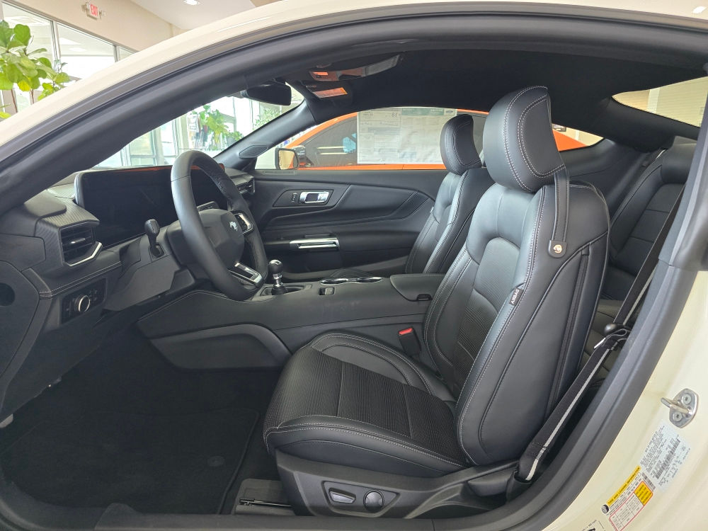 Thumbnail: 2025 Ford Mustang - 8