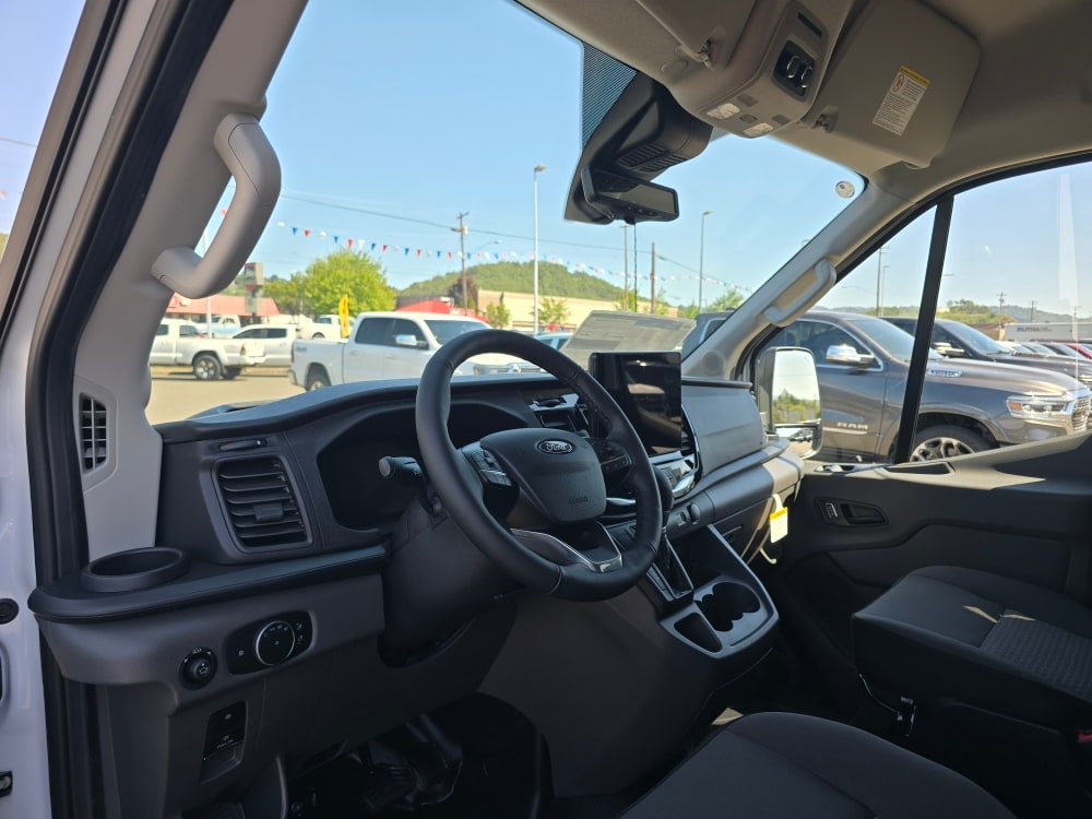 Thumbnail: 2026 Ford Transit Series - 2