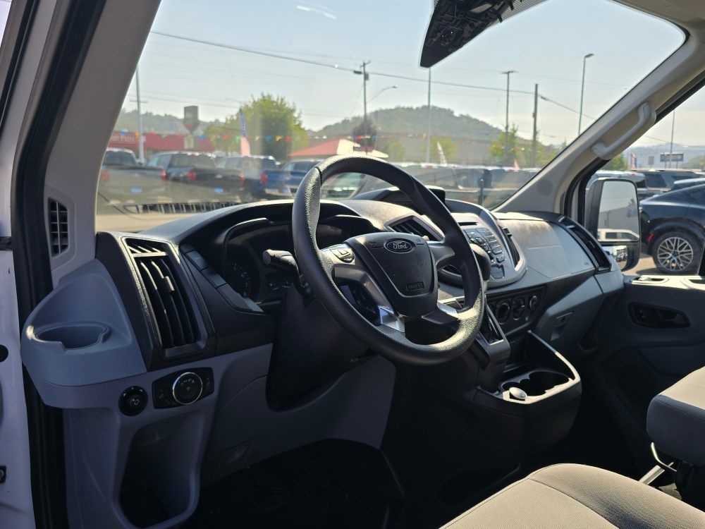 Thumbnail: 2018 Ford Transit Series - 7