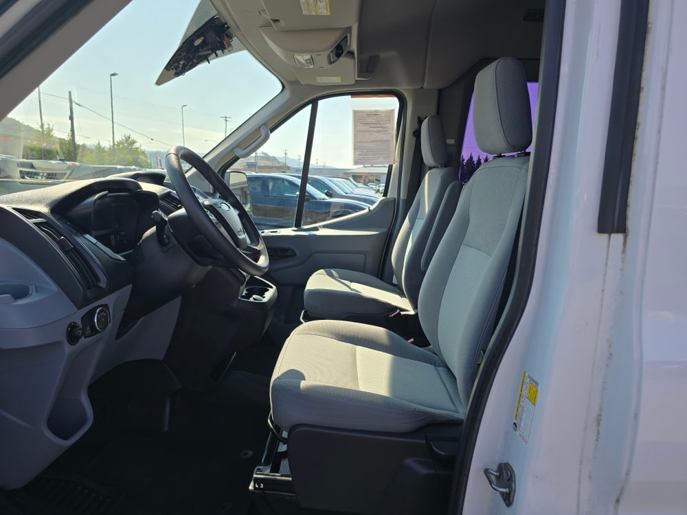 Thumbnail: 2018 Ford Transit Series - 8