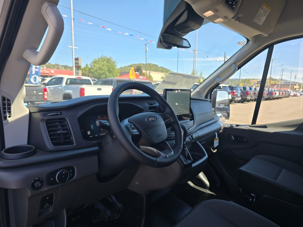 Thumbnail: 2026 Ford Transit Series - 2