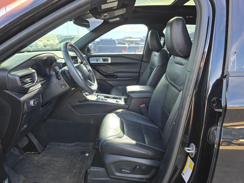 Thumbnail: 2022 Ford Explorer - 8