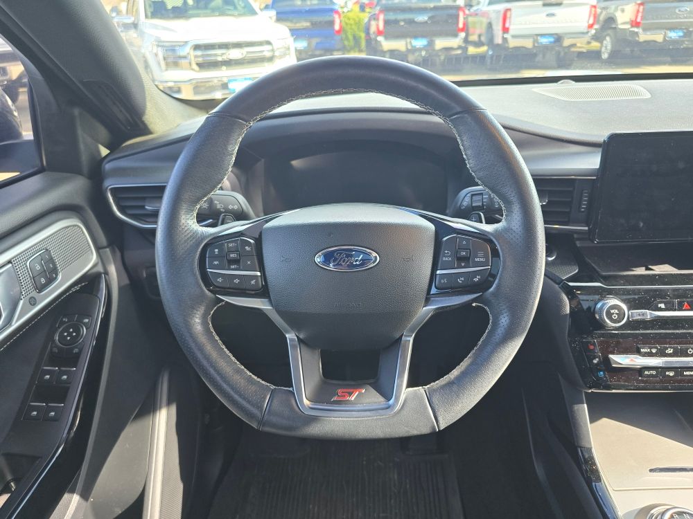 Thumbnail: 2022 Ford Explorer - 7