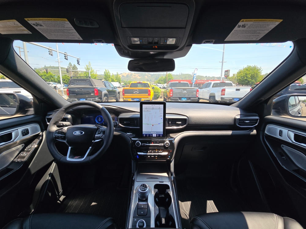 Thumbnail: 2023 Ford Explorer - 11