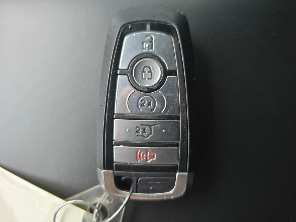 Thumbnail: 2020 Ford Explorer - 15