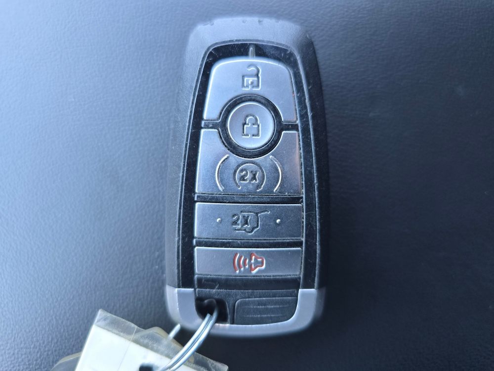 Thumbnail: 2022 Ford Explorer - 16