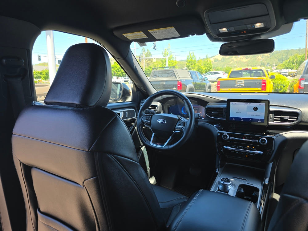 Thumbnail: 2022 Ford Explorer - 2