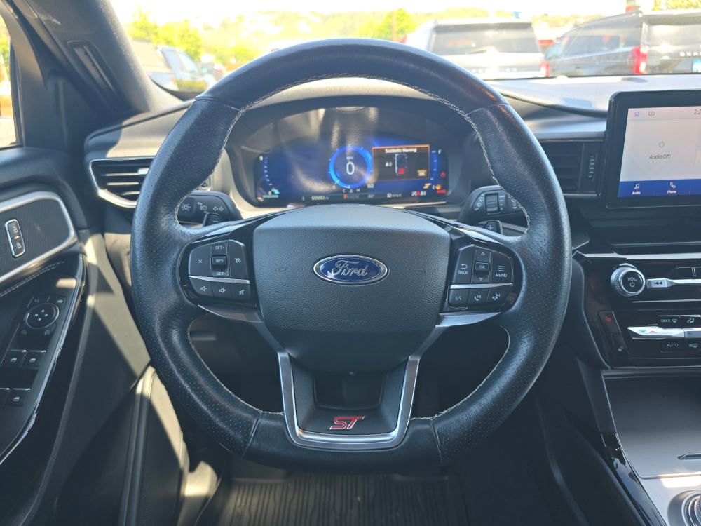 Thumbnail: 2022 Ford Explorer - 8