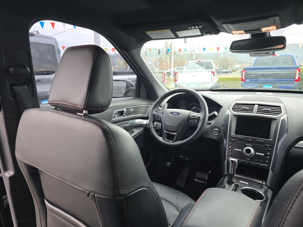 Thumbnail: 2019 Ford Explorer - 10