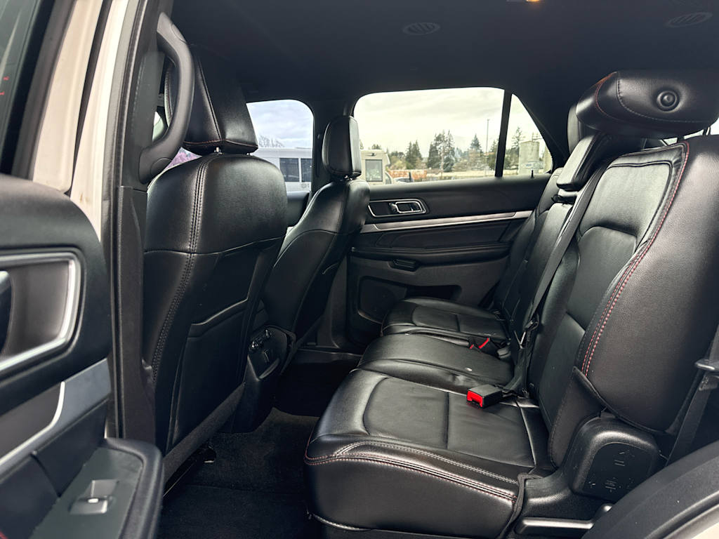 Thumbnail: 2018 Ford Explorer - 8