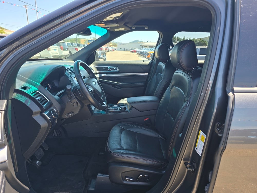 Thumbnail: 2017 Ford Explorer - 9