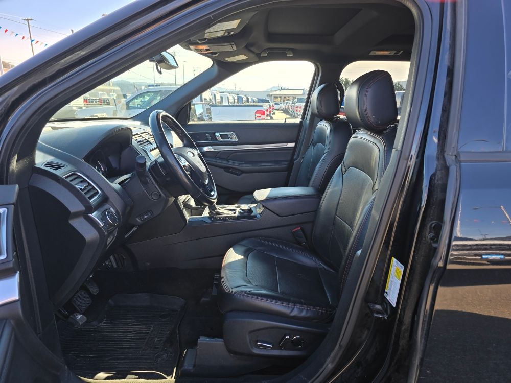 Thumbnail: 2017 Ford Explorer - 9