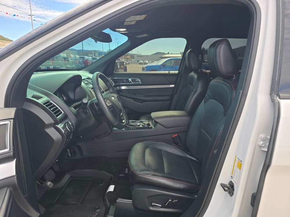 Thumbnail: 2018 Ford Explorer - 8