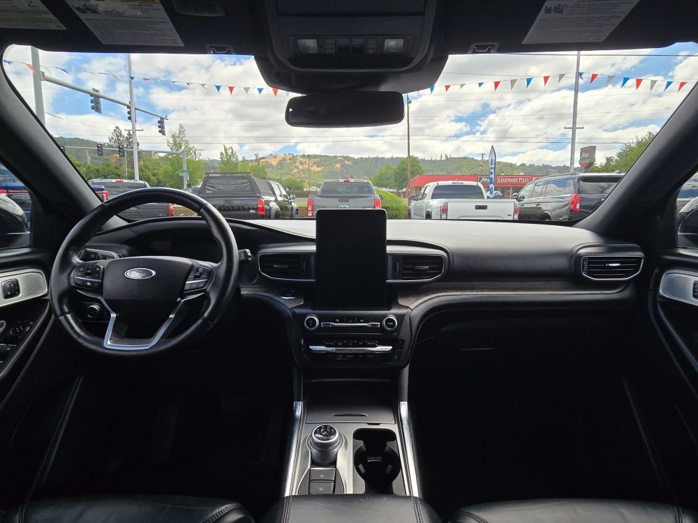 Thumbnail: 2020 Ford Explorer - 12