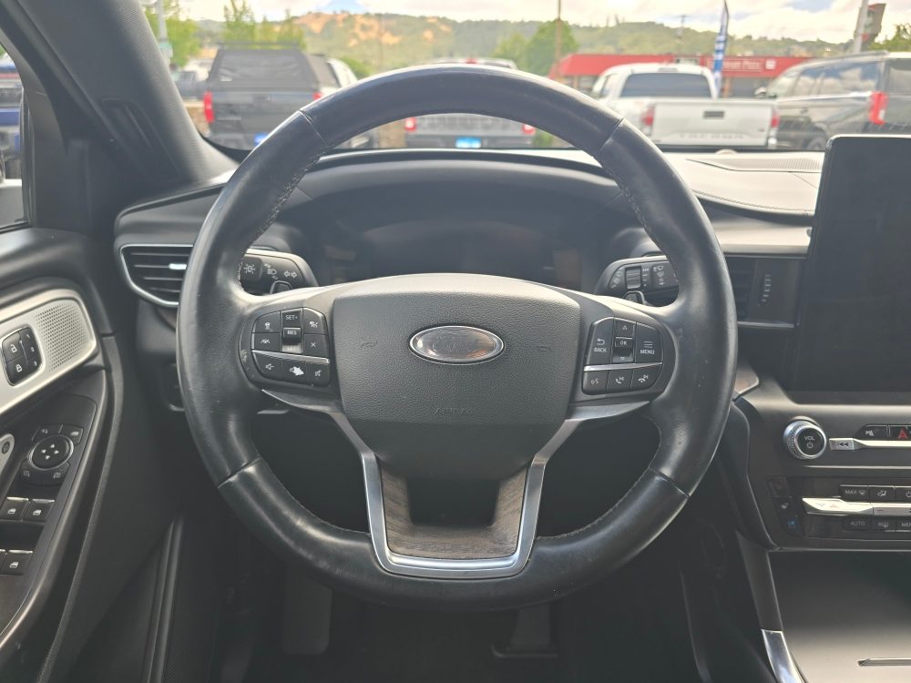 Thumbnail: 2020 Ford Explorer - 8