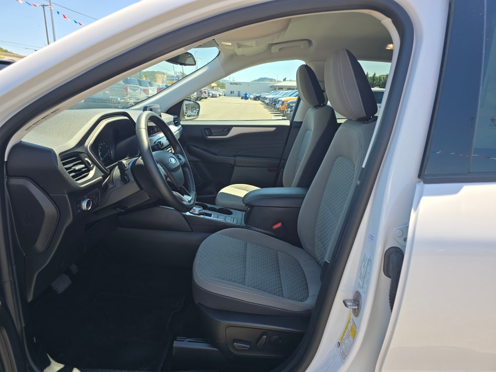 Thumbnail: 2022 Ford Escape - 9