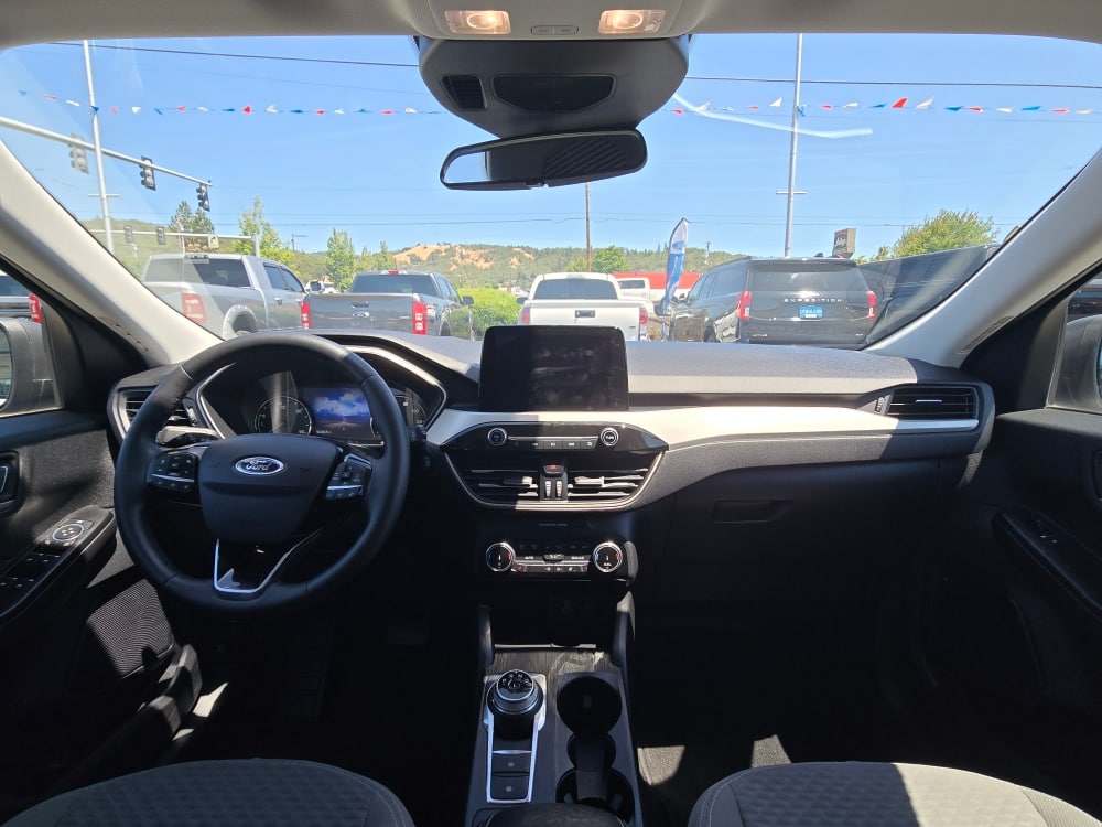 Thumbnail: 2022 Ford Escape - 12
