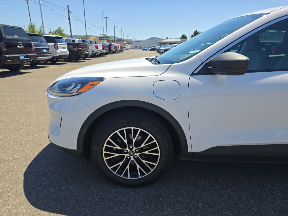 Thumbnail: 2022 Ford Escape - 7