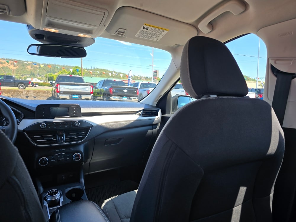 Thumbnail: 2022 Ford Escape - 9