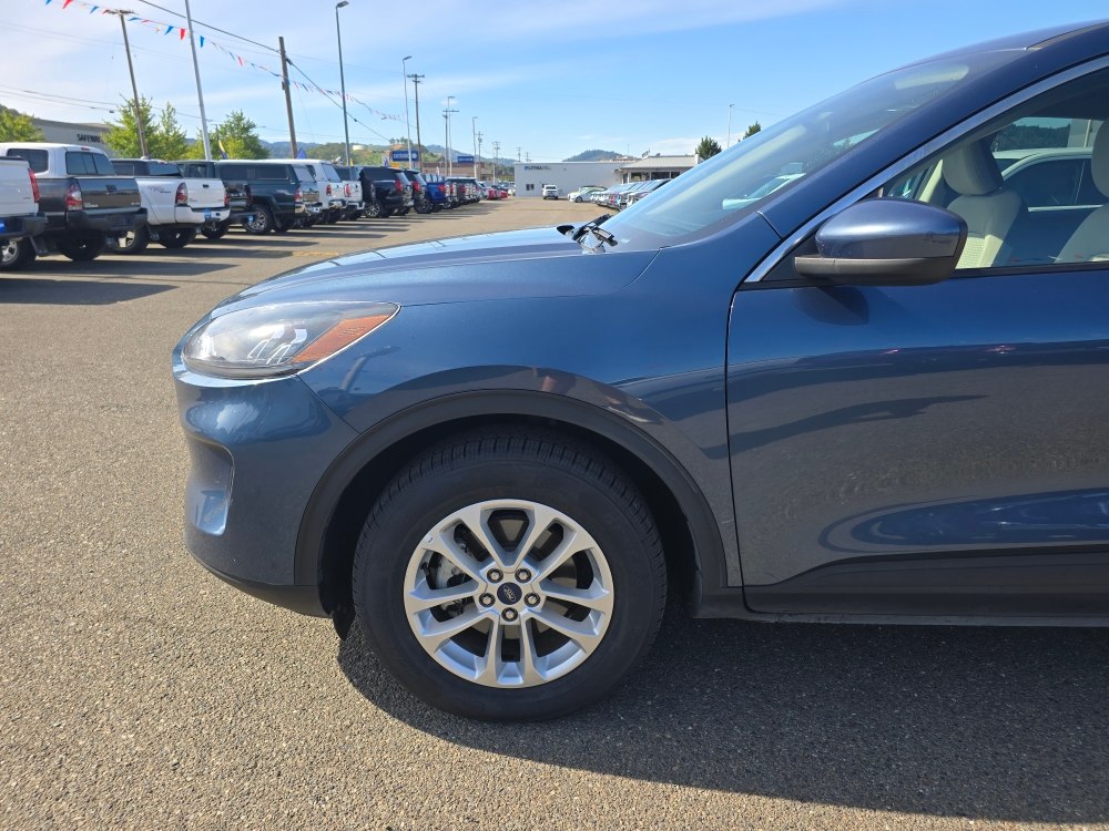 Thumbnail: 2020 Ford Escape - 7