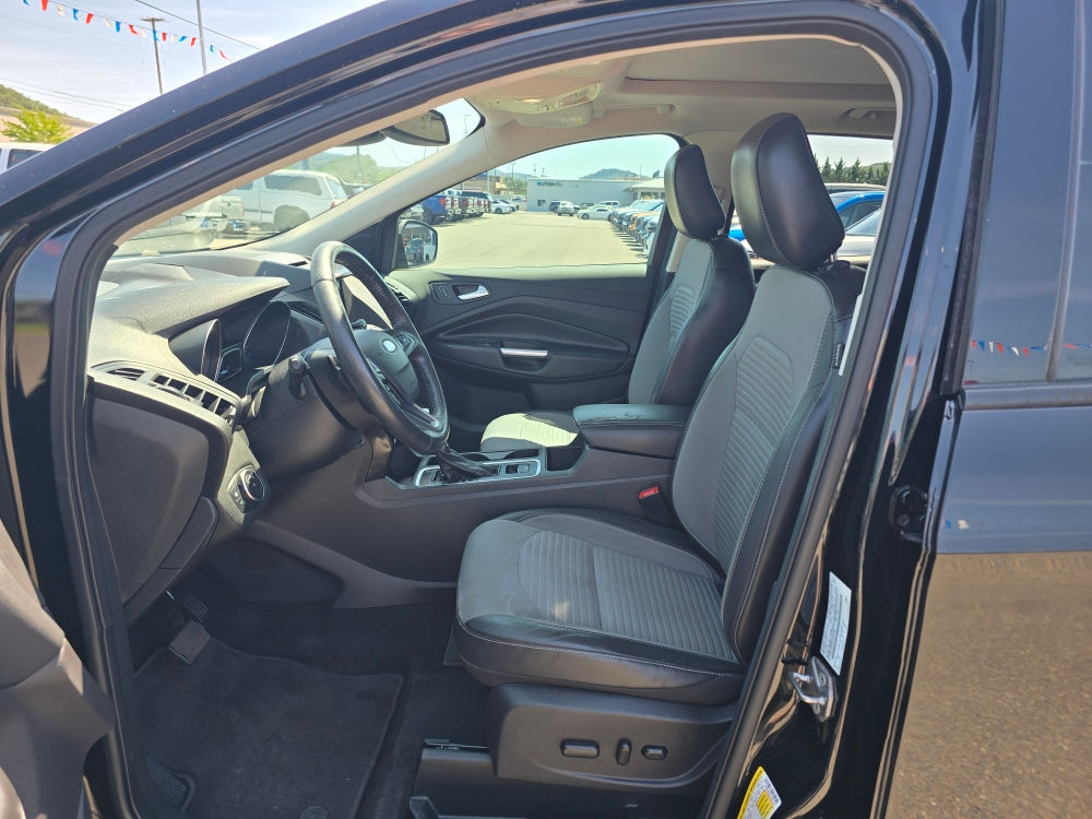 Thumbnail: 2018 Ford Escape - 8