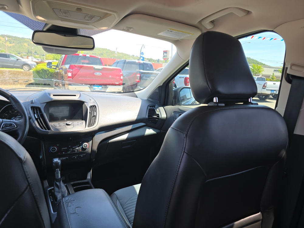 Thumbnail: 2018 Ford Escape - 9