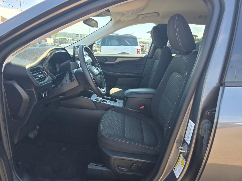 Thumbnail: 2023 Ford Escape - 8