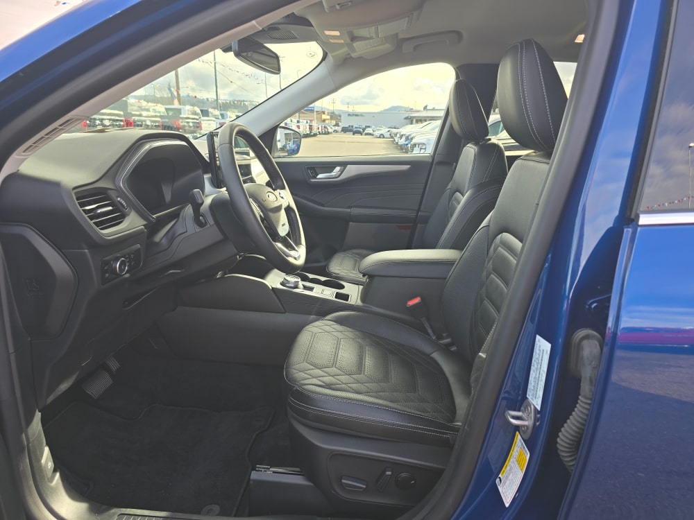 Thumbnail: 2023 Ford Escape - 8