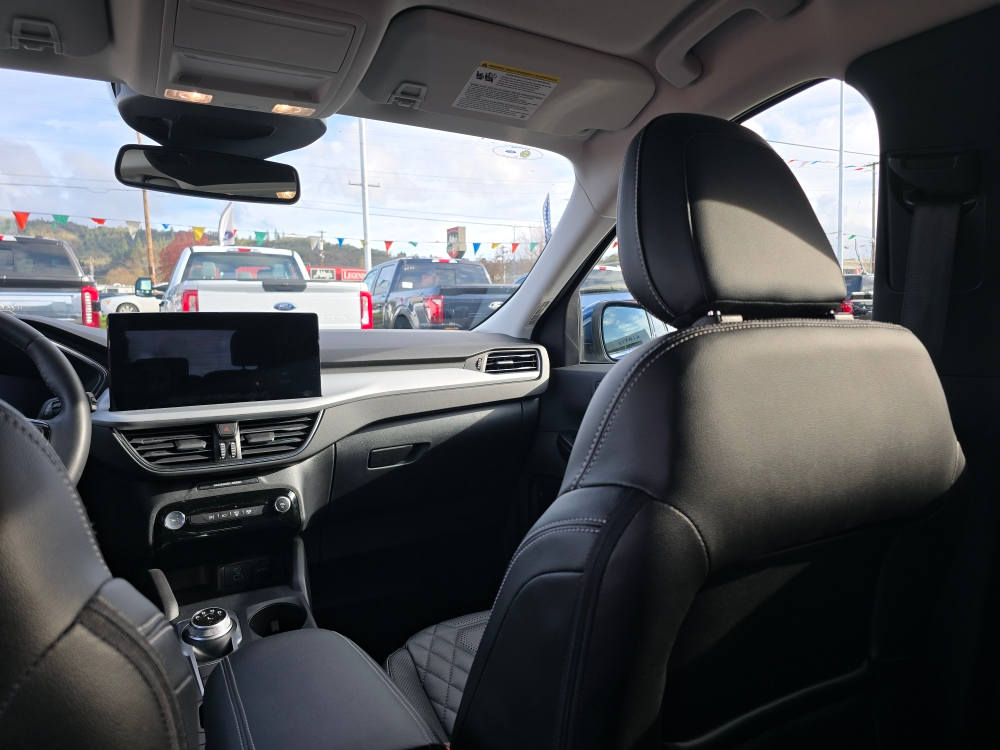 Thumbnail: 2023 Ford Escape - 10