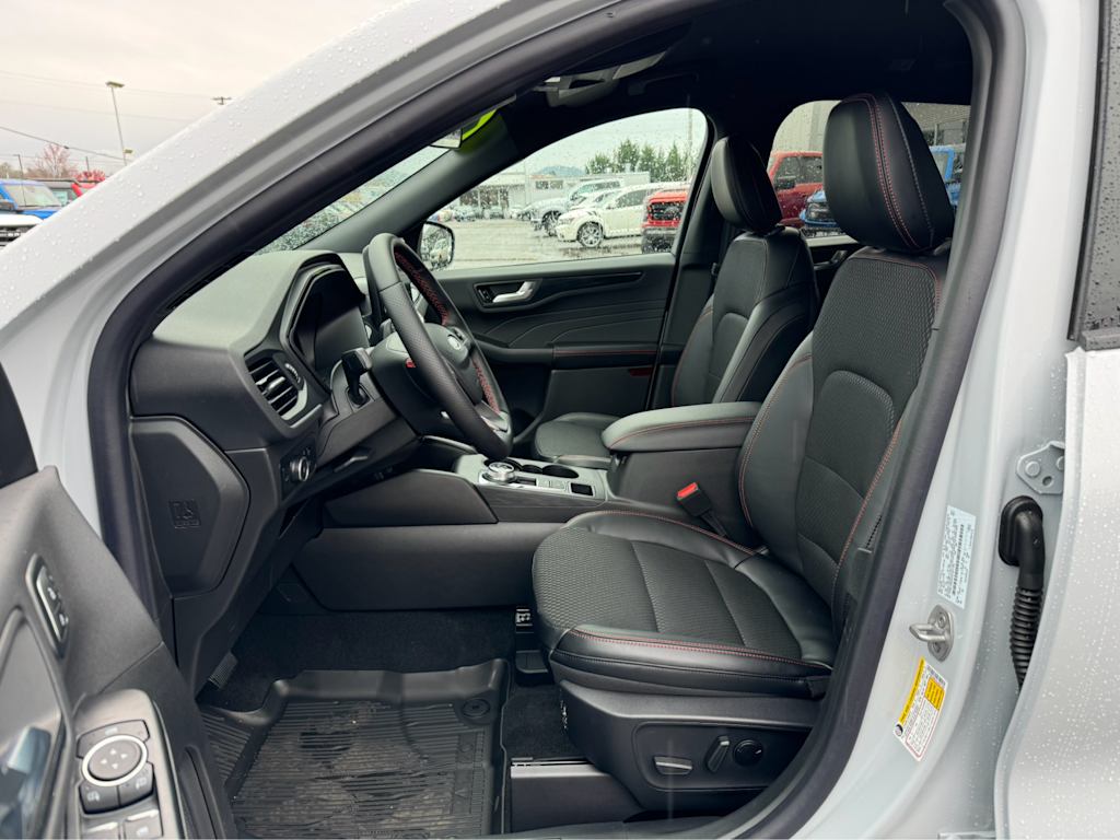 Thumbnail: 2025 Ford Escape - 9