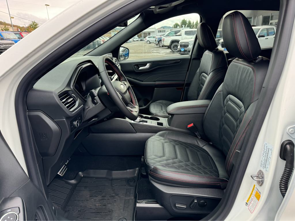 2024 Ford Escape ST-Line Elite 10