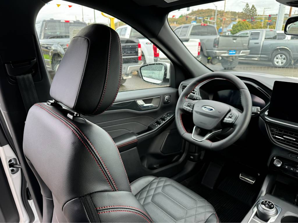 2024 Ford Escape ST-Line Elite 3