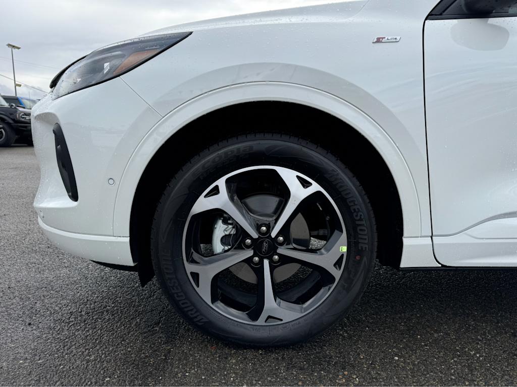 2024 Ford Escape ST-Line Elite 8