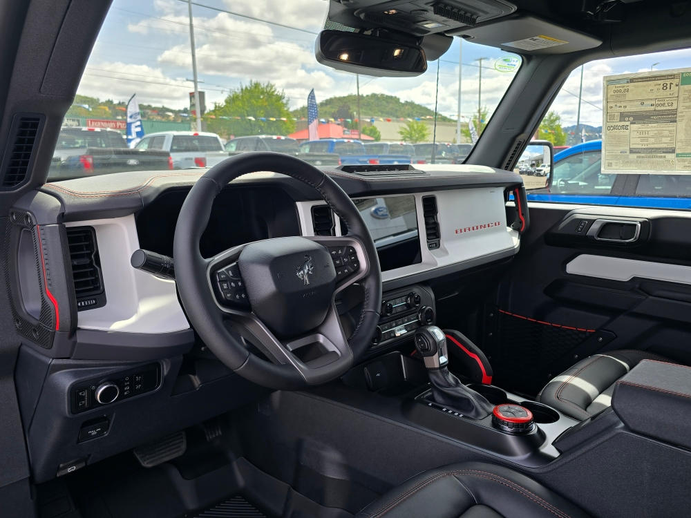 Thumbnail: 2025 Ford Bronco - 2