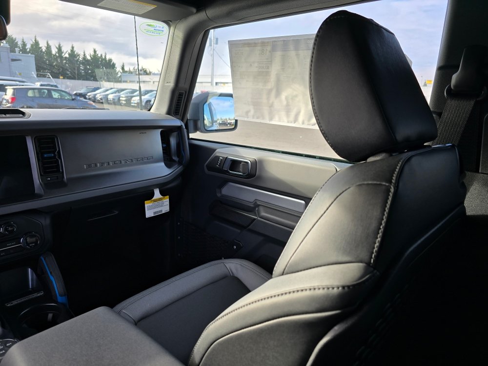 2024 Ford Bronco Black Diamond 11
