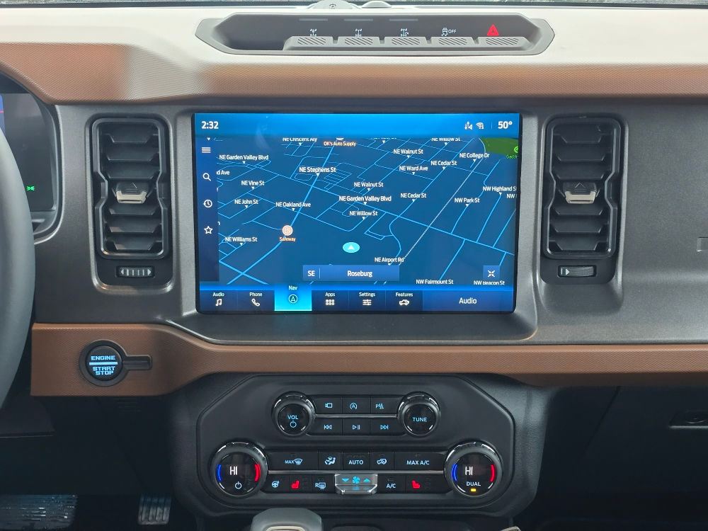 2024 Ford Bronco Outer Banks 14