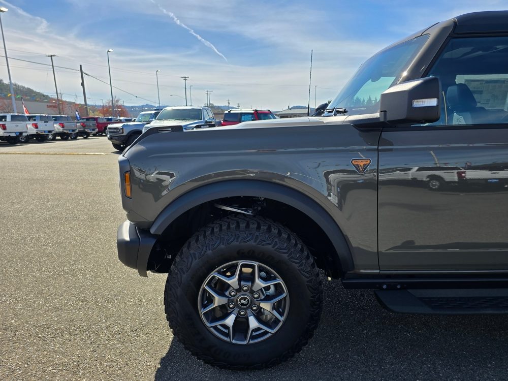 2025 Ford Bronco Badlands 20