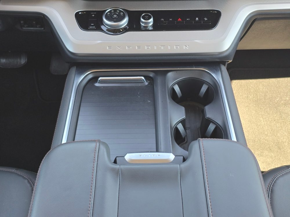 Thumbnail: 2025 Ford Expedition MAX - 16