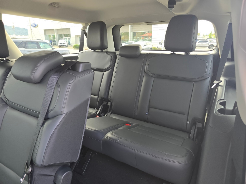 Thumbnail: 2027 Ford Expedition MAX - 18