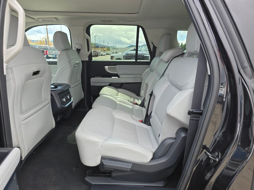 Thumbnail: 2025 Ford Expedition MAX - 10