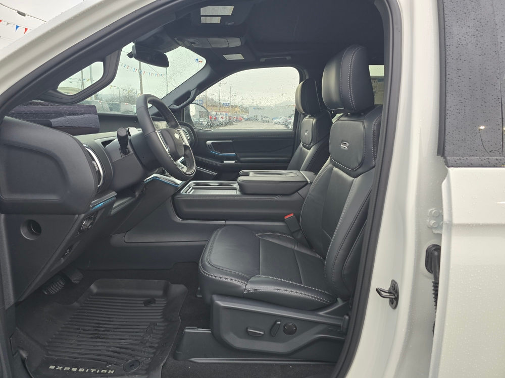 Thumbnail: 2025 Ford Expedition MAX - 8